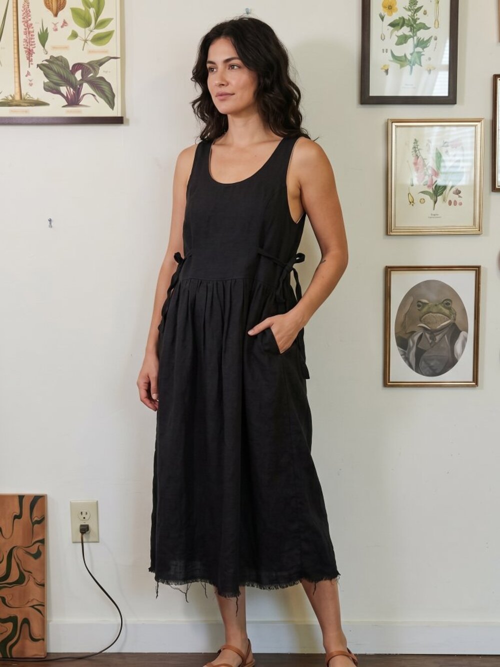 Ovate Linen Womans Black Dress - S